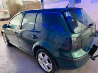 Second-hand VW Golf III 101 CP (74 kW) 1999 Verde Hatchback