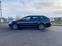 Gebraucht Skoda Octavia Ambiente 102 PS (75 kW) 2009 Schwarz Kombi