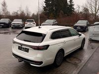 Gebraucht VW Passat Elegance 150 PS (110 kW) 2024 Weiß Kombi