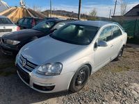 Second-hand VW Jetta 105 CP (77 kW) 2007 Argintiu Berlinǎ