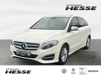 Gebraucht Mercedes B180 Style 122 PS (89 kW) 2018 Weiß Kleinwagen