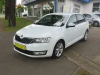 Gebraucht Skoda Rapid Joy 116 PS (85 kW) 2016 Laserweiss Kleinwagen