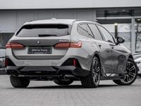 Neu BMW 530e M Sport 190 PS (139 kW) 2025 Oxidgrau Kombi