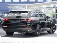 Gebraucht Mercedes E300 Avantgarde 197 PS (144 kW) 2025 Schwarz metalliclack obsidians Kombi
