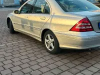 Gebraucht Mercedes C180 Elegance 143 PS (105 kW) 2007 Silber Limousine