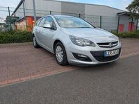 Gebraucht Opel Astra 110 PS (80 kW) 2014 Silber Kombi