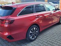 Gebraucht Kia Ceed Sportswagon Gold 140 PS (102 kW) 2025 Rot Kombi