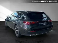 Gebraucht Mercedes E200 Avantgarde 204 PS (150 kW) 2024 Grau Limousine