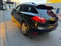 Gebraucht Porsche Cayenne 241 PS (177 kW) 2011 Schwarz SUV