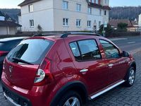 Gebraucht Dacia Sandero Essentiel 75 PS (55 kW) 2012 Rot Limousine
