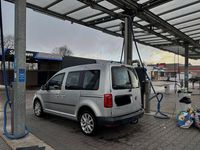 Gebraucht VW Caddy Highline 102 PS (75 kW) 2017 Silber Van / Kleinbus