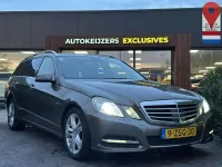 Gebraucht Mercedes E220 Avantgarde 170 PS (125 kW) 2011 Indium gray metallic finish (9 Kombi