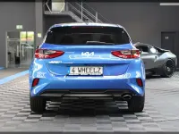 Gebraucht Kia Ceed 160 PS (117 kW) 2021 Blau Kleinwagen