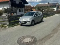 Gebraucht Nissan Pixo Acenta 68 PS (50 kW) 2010 Silber Kleinwagen