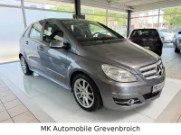 Gebraucht Mercedes B180 116 PS (85 kW) 2009 Grau Van / Kleinbus