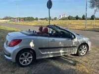Gebraucht Peugeot 207 CC 120 PS (88 kW) 2008 Silber Cabrio