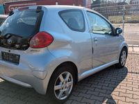 Gebraucht Toyota Aygo Cool 68 PS (50 kW) 2006 Silber Kleinwagen