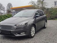 Gebraucht Ford Focus Titanium 120 PS (88 kW) 2016 Grau Kombi