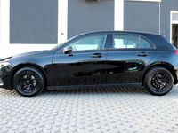 Gebraucht Mercedes A180 116 PS (85 kW) 2022 Schwarz Limousine