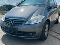 Gebraucht Mercedes A180 116 PS (85 kW) 2010 Grau Kleinwagen