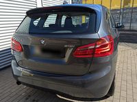 Gebraucht BMW 218 Active Tourer 136 PS (100 kW) 2015 Grau Van / Kleinbus