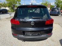 Gebraucht VW Tiguan Sportline 170 PS (125 kW) 2012 Deep black perleffekt SUV