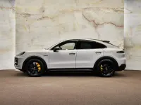 Gebraucht Porsche Cayenne Turbo E-Hybrid 740 PS (544 kW) 2025 Grau SUV