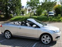 Gebraucht Ford Focus Cabriolet Titanium 145 PS (106 kW) 2009 Silber Cabrio
