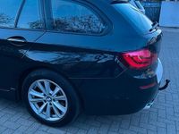 Gebraucht BMW 520 180 PS (132 kW) 2011 Schwarz Kombi