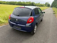 Gebraucht Renault Clio II Expression 75 PS (55 kW) 2009 Blau Limousine