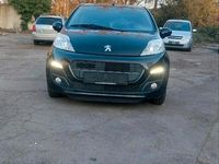 Gebraucht Peugeot 107 68 PS (50 kW) 2013 Schwarz Kleinwagen