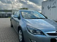 Brugt Opel Astra 121 HK (88 kW) 2010 Sølv Hatchback