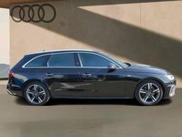 Gebraucht Audi A4 S-Line 150 PS (110 kW) 2022 Mythosschwarz metallic Kombi