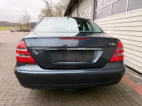 Gebraucht Mercedes E200 2002 Blau Limousine