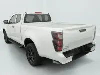 Usado Isuzu D-Max 165 HP (121 kW) 2024 Branco SUV