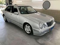 Gebraucht Mercedes E200 116 PS (85 kW) 2001 Silber Limousine