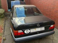Gebraucht Mercedes E260 160 PS (117 kW) 1992 Schwarz Limousine