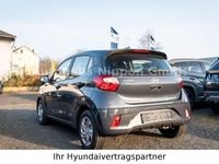 Gebraucht Hyundai i10 Select 63 PS (46 kW) 2024 Schwarz Kleinwagen