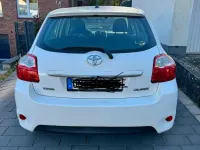 Gebraucht Toyota Auris 97 PS (71 kW) 2012 Weiß Limousine