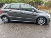 Gebraucht Mercedes B200 140 PS (102 kW) 2010 Grau Van / Kleinbus