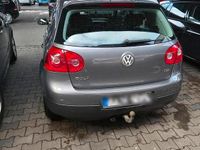 Gebraucht VW Golf V 101 PS (74 kW) 2005 Grau Kleinwagen