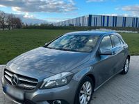 Gebraucht Mercedes A180 122 PS (89 kW) 2013 Silber Kleinwagen