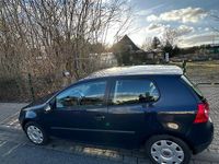 Gebraucht VW Golf V 75 PS (55 kW) 2004 Blau Kleinwagen
