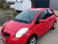 Gebraucht Toyota Yaris 69 PS (50 kW) 2008 Rot Kleinwagen