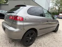 Gebraucht Seat Ibiza Fresh 75 PS (55 kW) 2004 Grün Kleinwagen