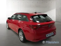 Używany Seat Leon Style 110 KM (80 kW) 2022 Czerwony Kombi