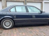 Second-hand BMW 740L 286 CP (210 kW) 1996 Albastru Berlinǎ