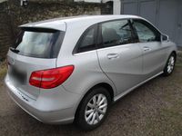 Gebraucht Mercedes B180 122 PS (89 kW) 2013 Silber Van / Kleinbus