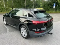 Gebraucht Audi e-tron 300 kW (408 PS) 2022 Schwarz SUV