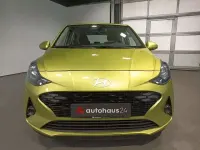 Gebraucht Hyundai i10 Trend 84 PS (61 kW) 2024 Grün Kleinwagen
